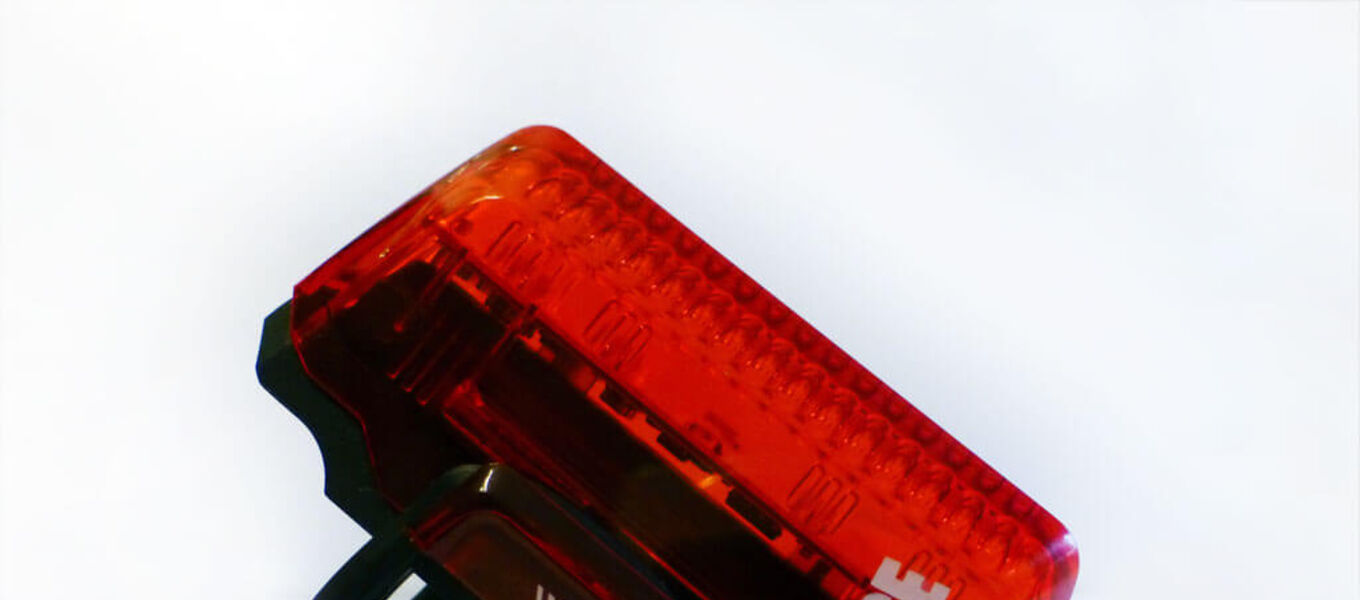 Mactronic Red Edge Mactronic Red Edge - zdjęcie z boku
