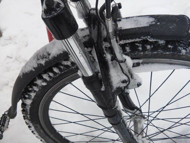 Na zimowo rowerowo - brak hamulców przód
